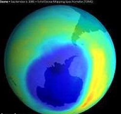 hình ảnh sự suy giảm tầng ozone